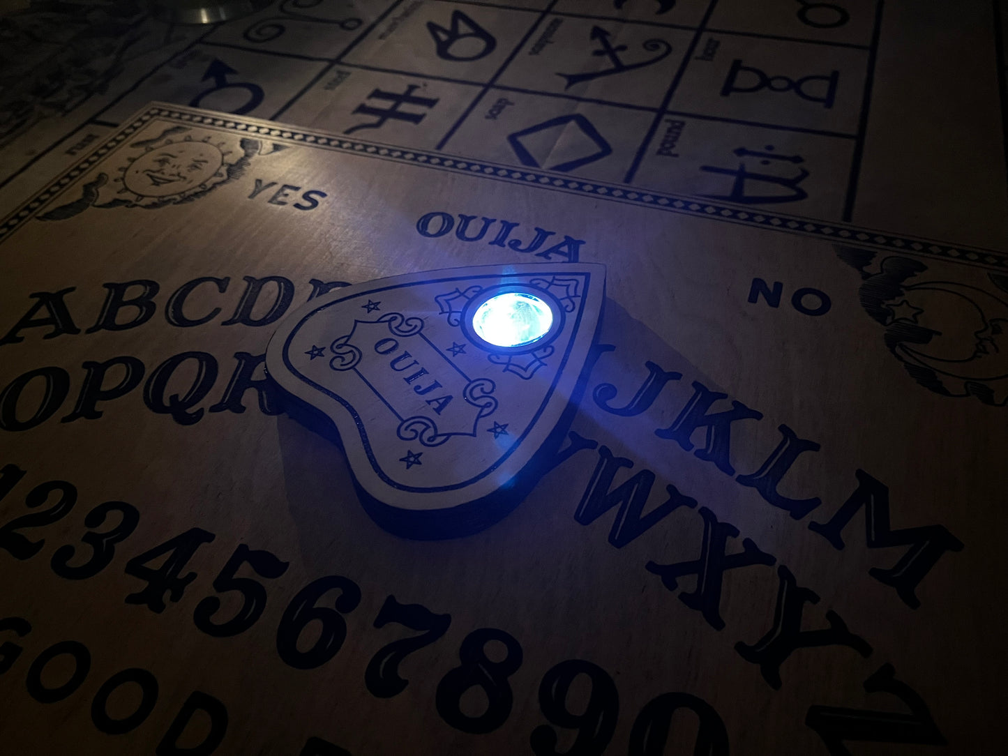 Interactive Spirit Board horror quests. Escape Room Prop, real talking board