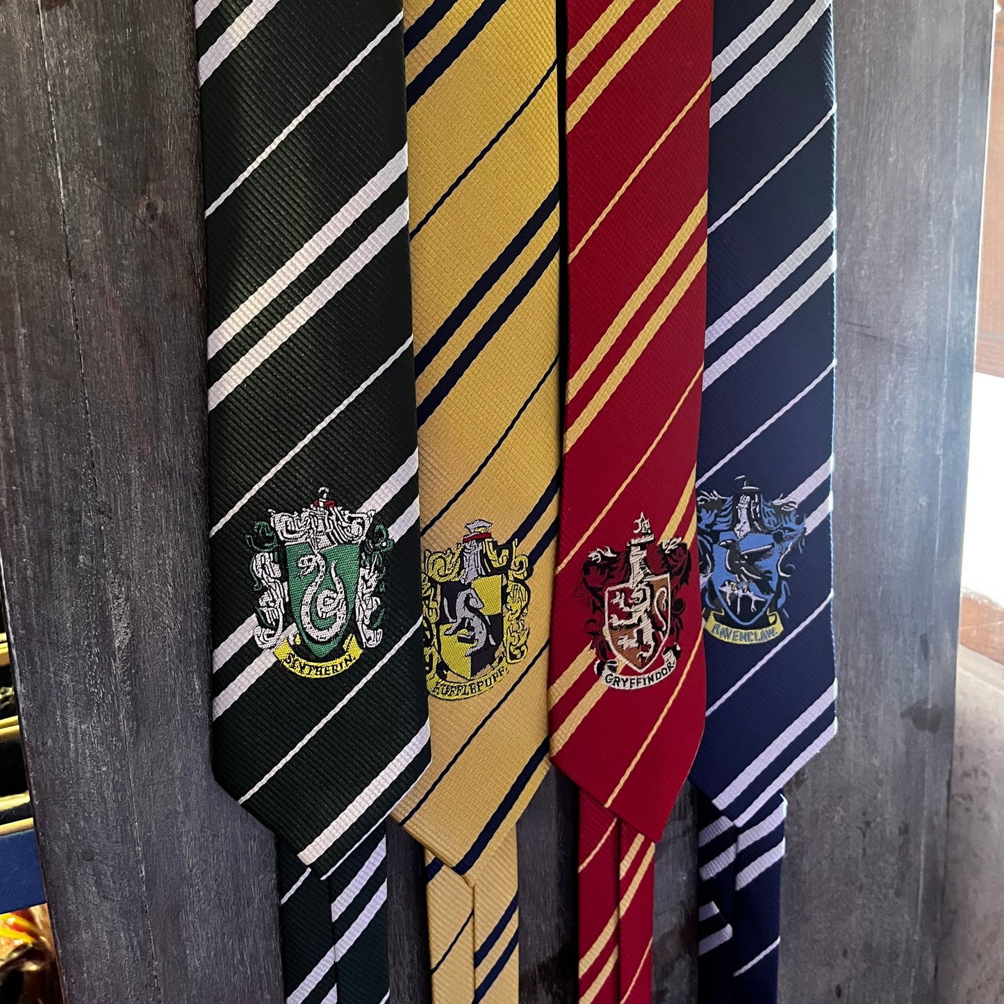 Hogwarts House tie ā cosplay, parties, gifts