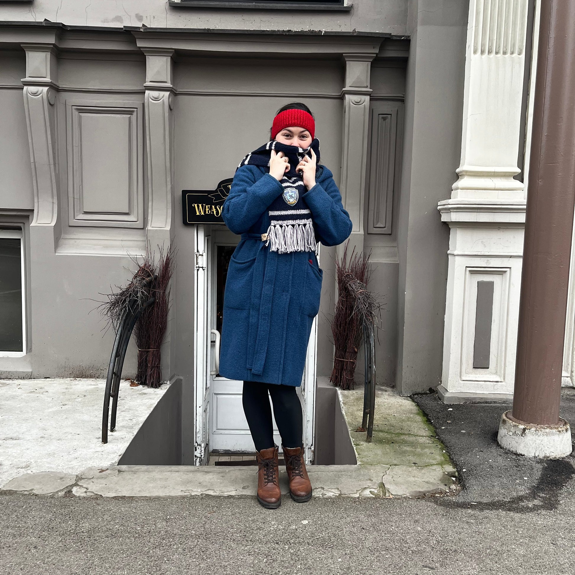 Handmade Harry Potter Ravenclaw Scarf – blue with bronze stripes