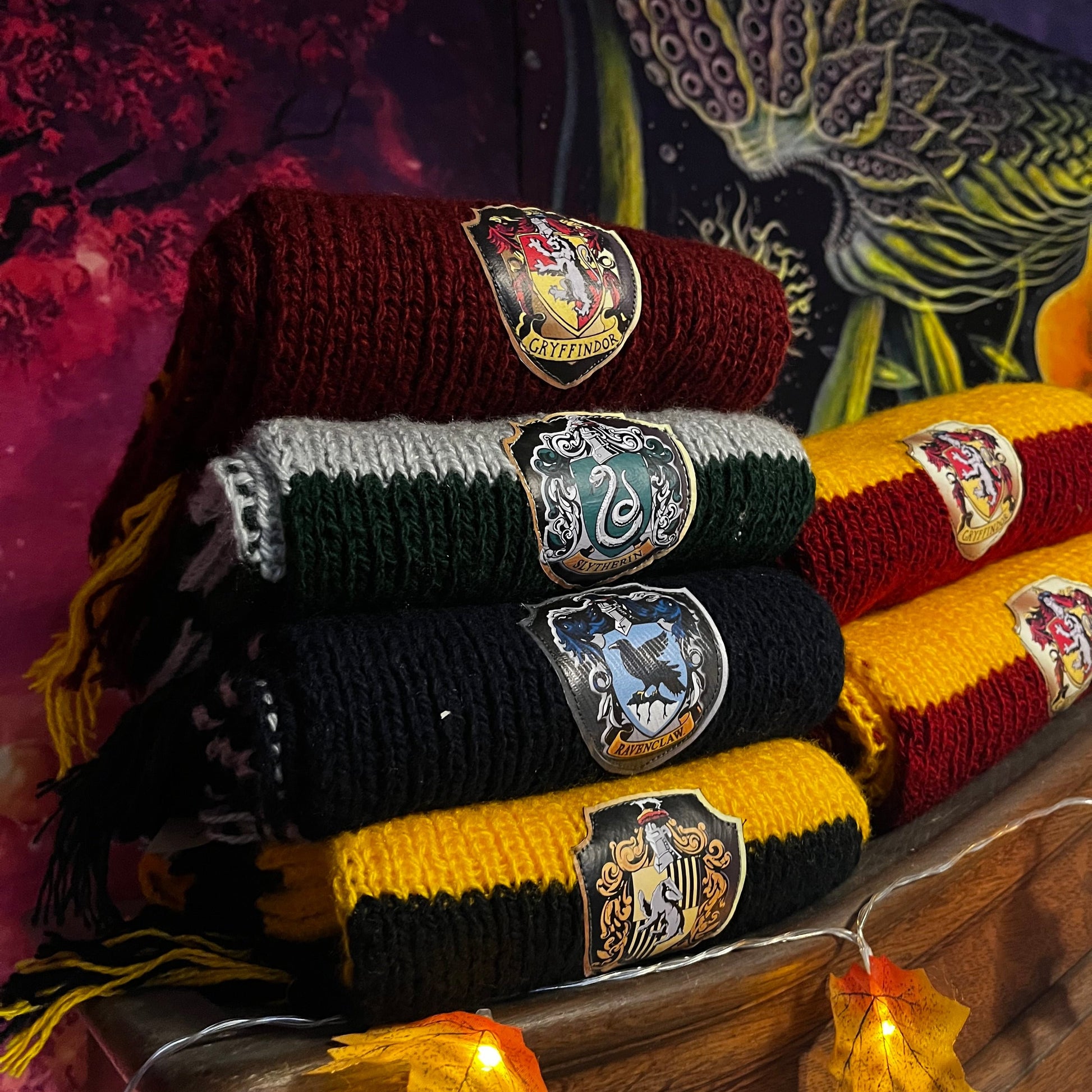 Harija Potera šalles – Grifidors, Slīdenis, Kraukļanags un Elšpūtis, siltas un ekskluzīvas dāvanas faniem