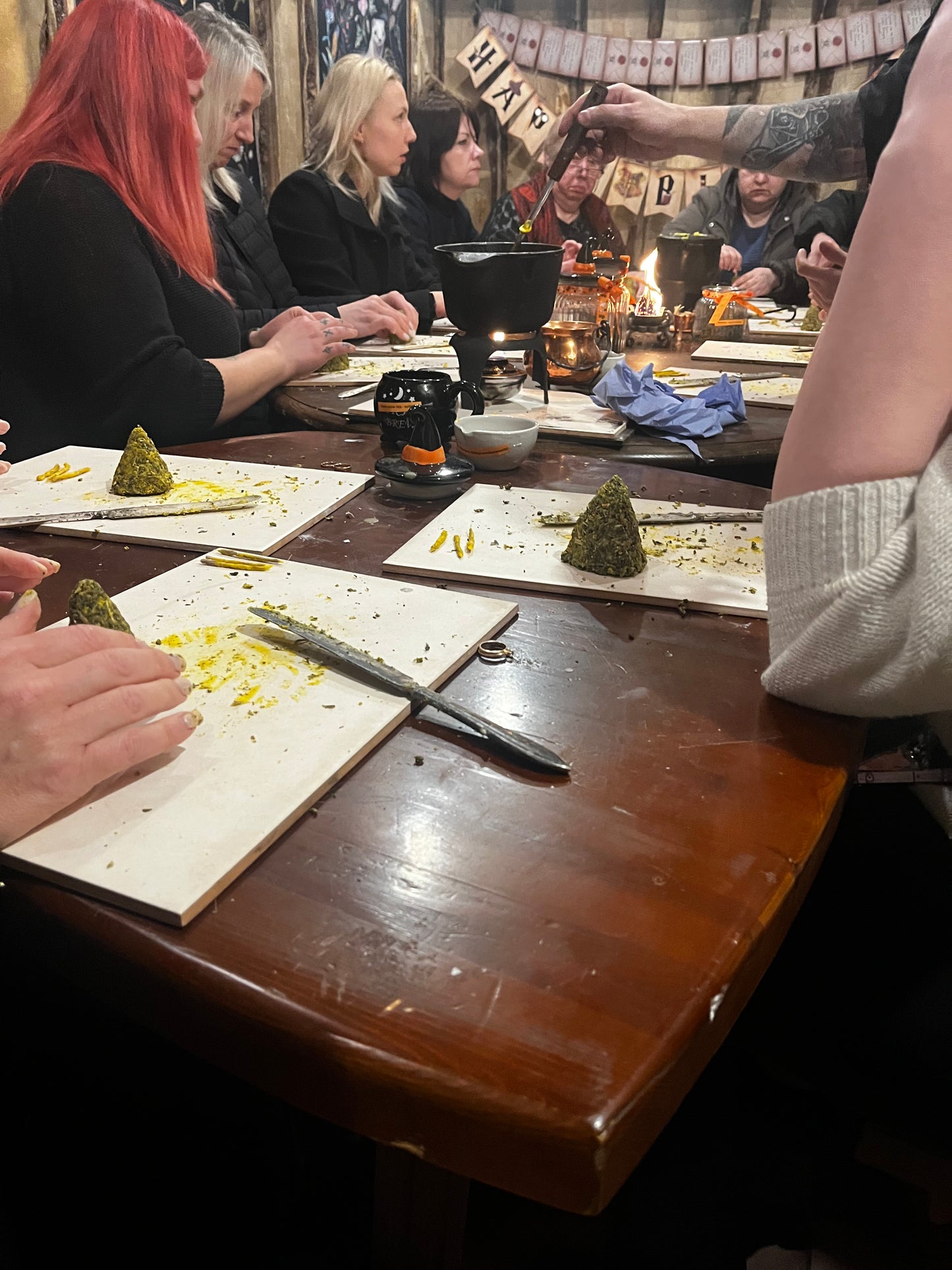 Team-building creative workshop ā candles & soaps