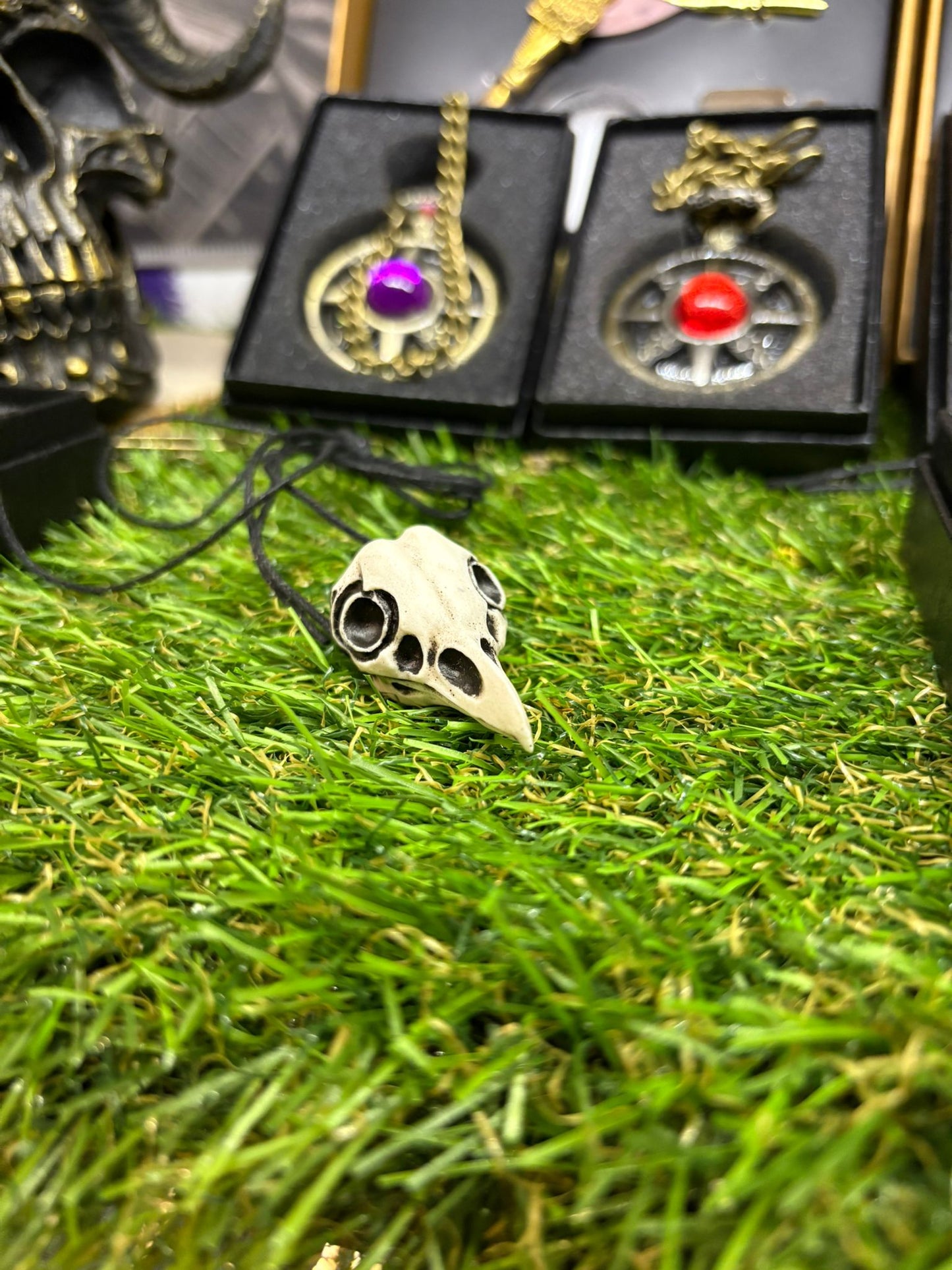 Raven skull steampunk decor jewelry