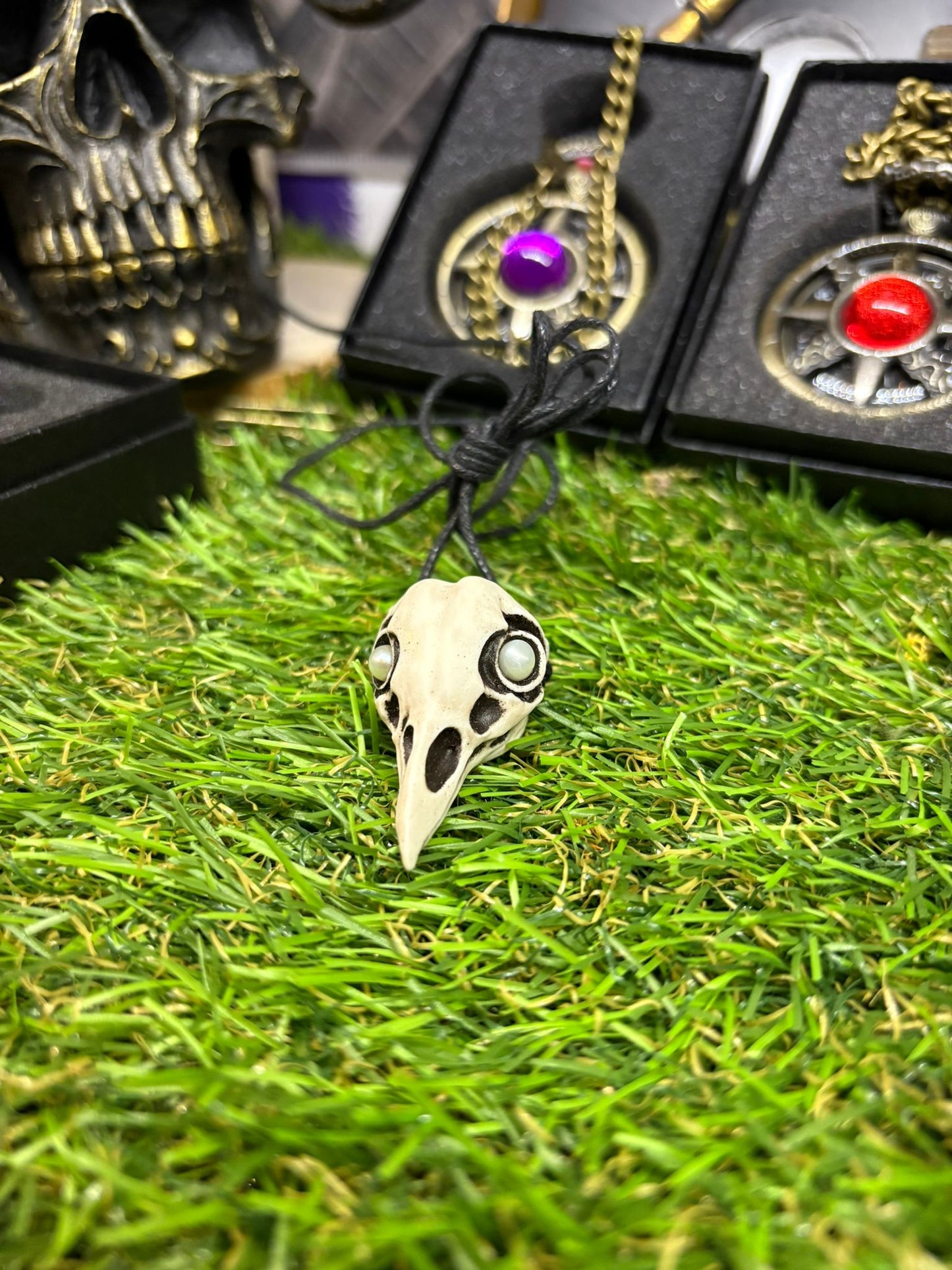 Raven skull steampunk decor