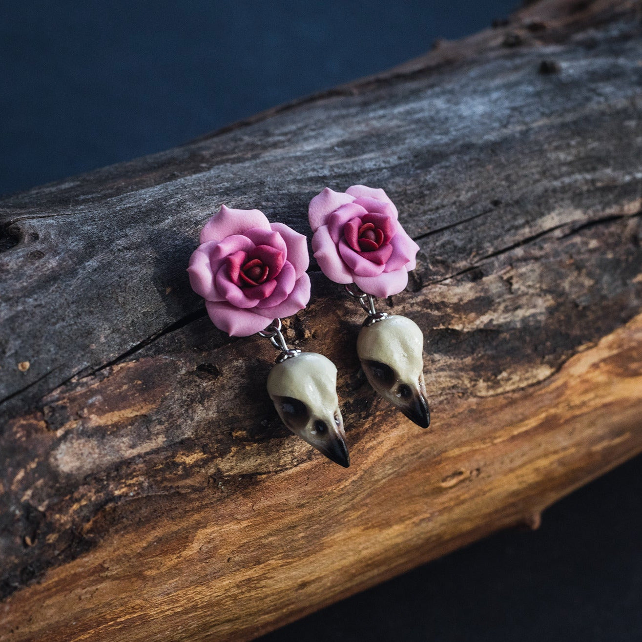 Bird Skull Earrings with flowers - Nyth