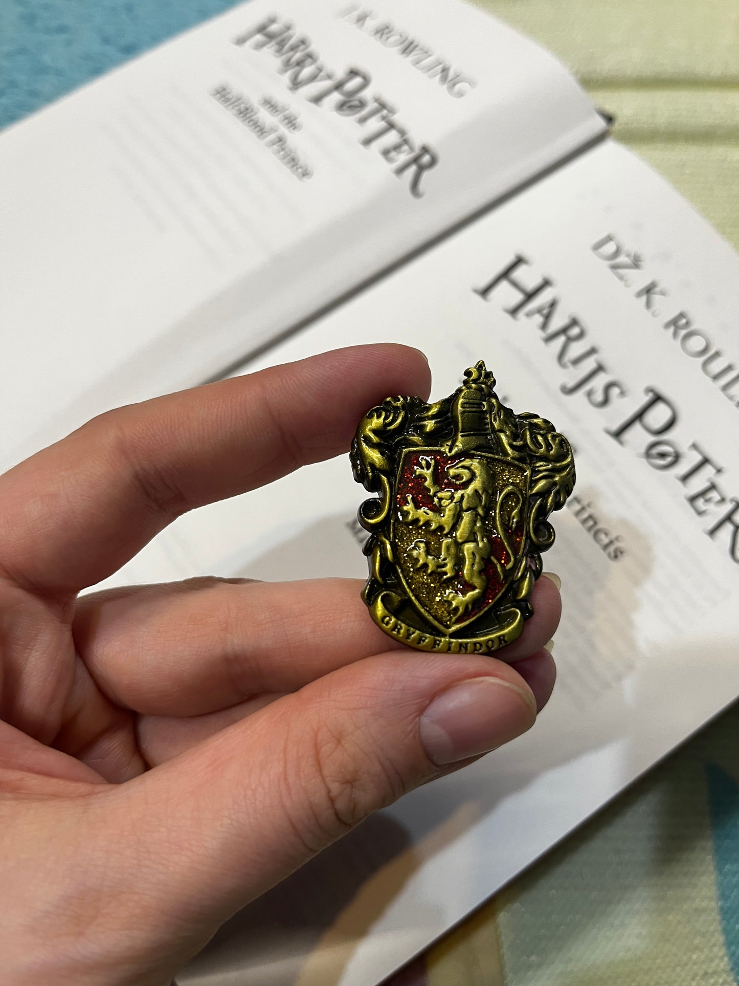 Enamel Pin Harry Potter, seria Magic World of Hogwarts