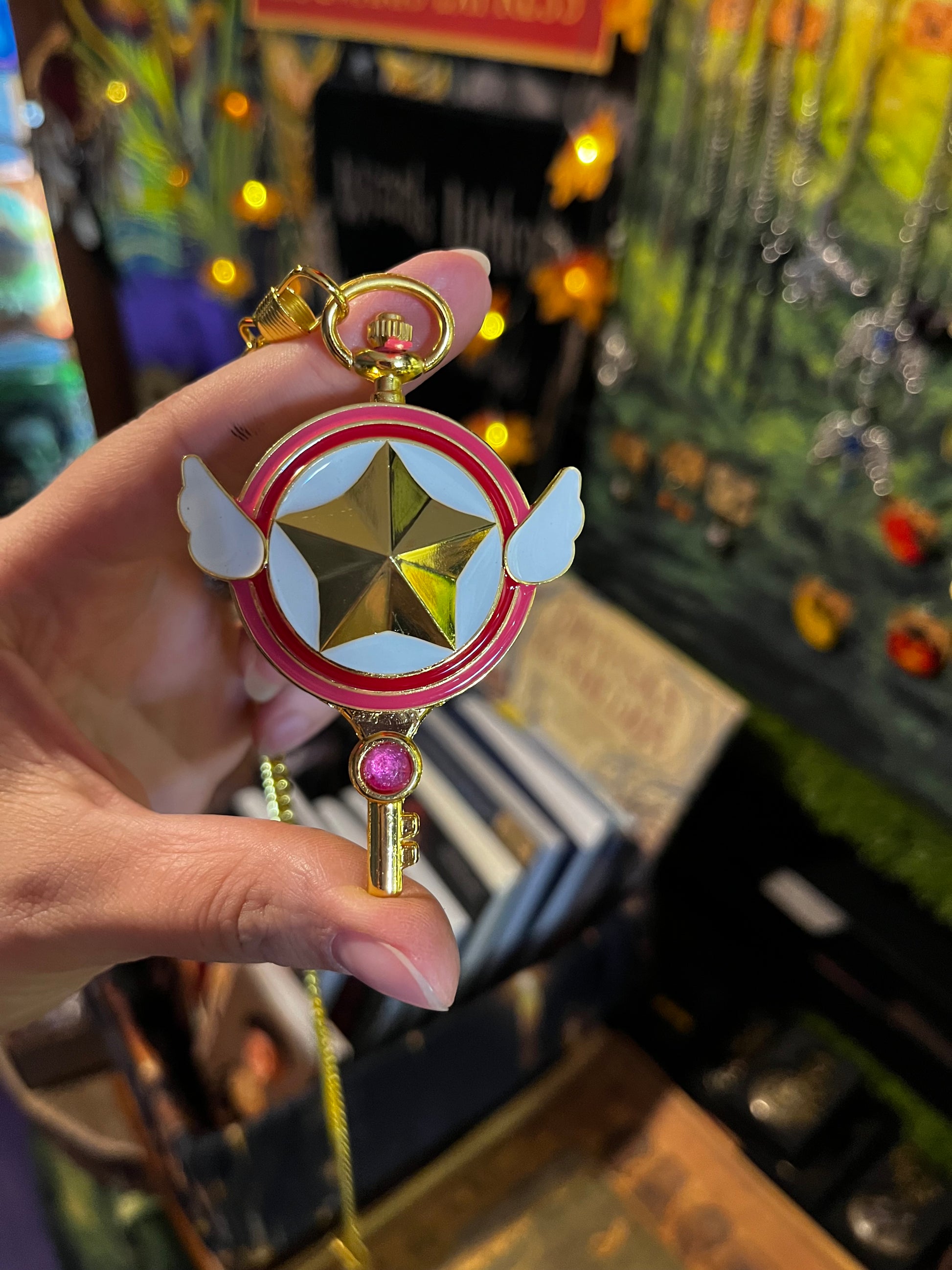 Sailor Moon kabatas pulkstenis — stilīgs aksesuārs cosplay un ikdienai