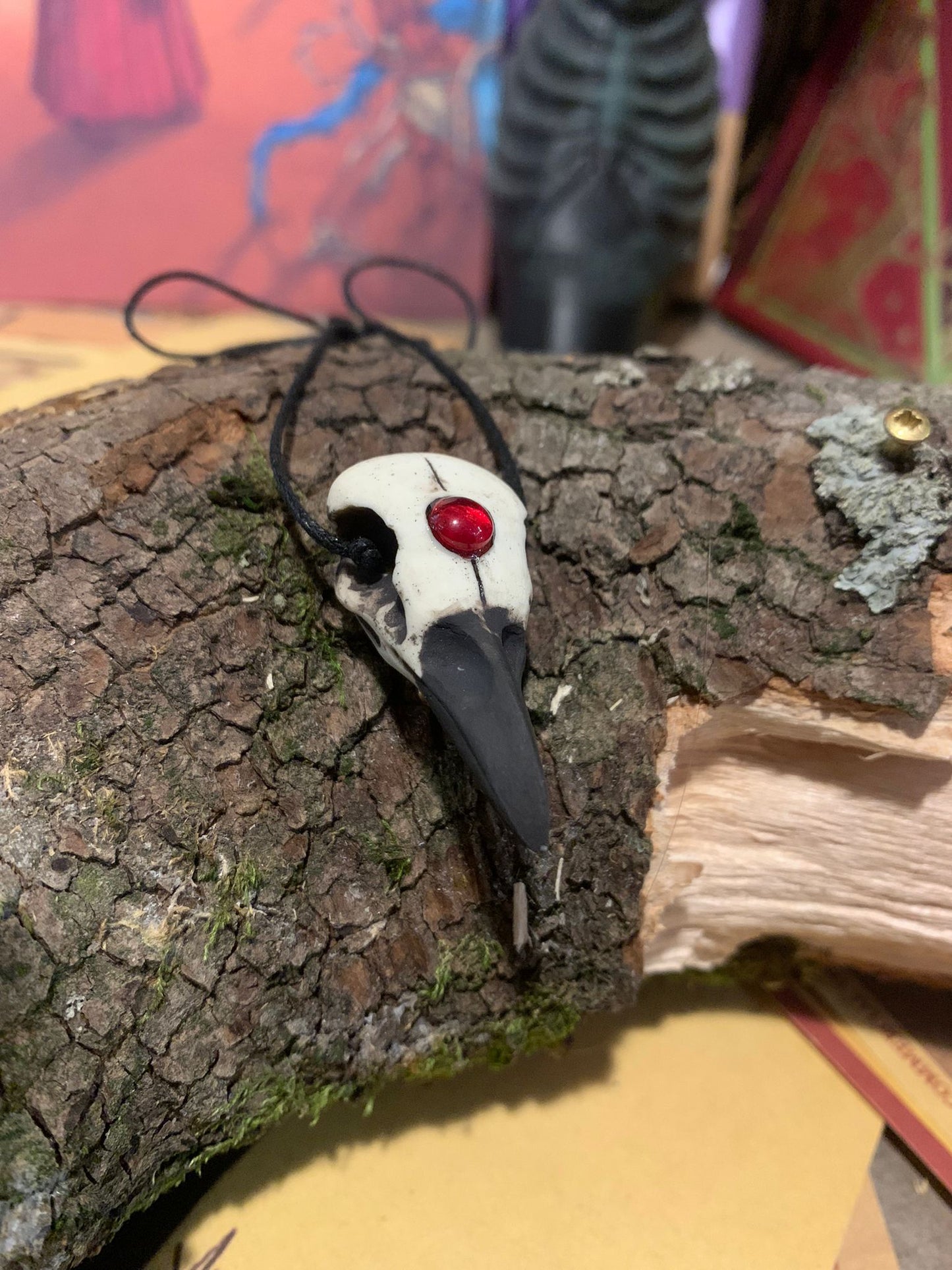 Raven skull pendant - Nyth