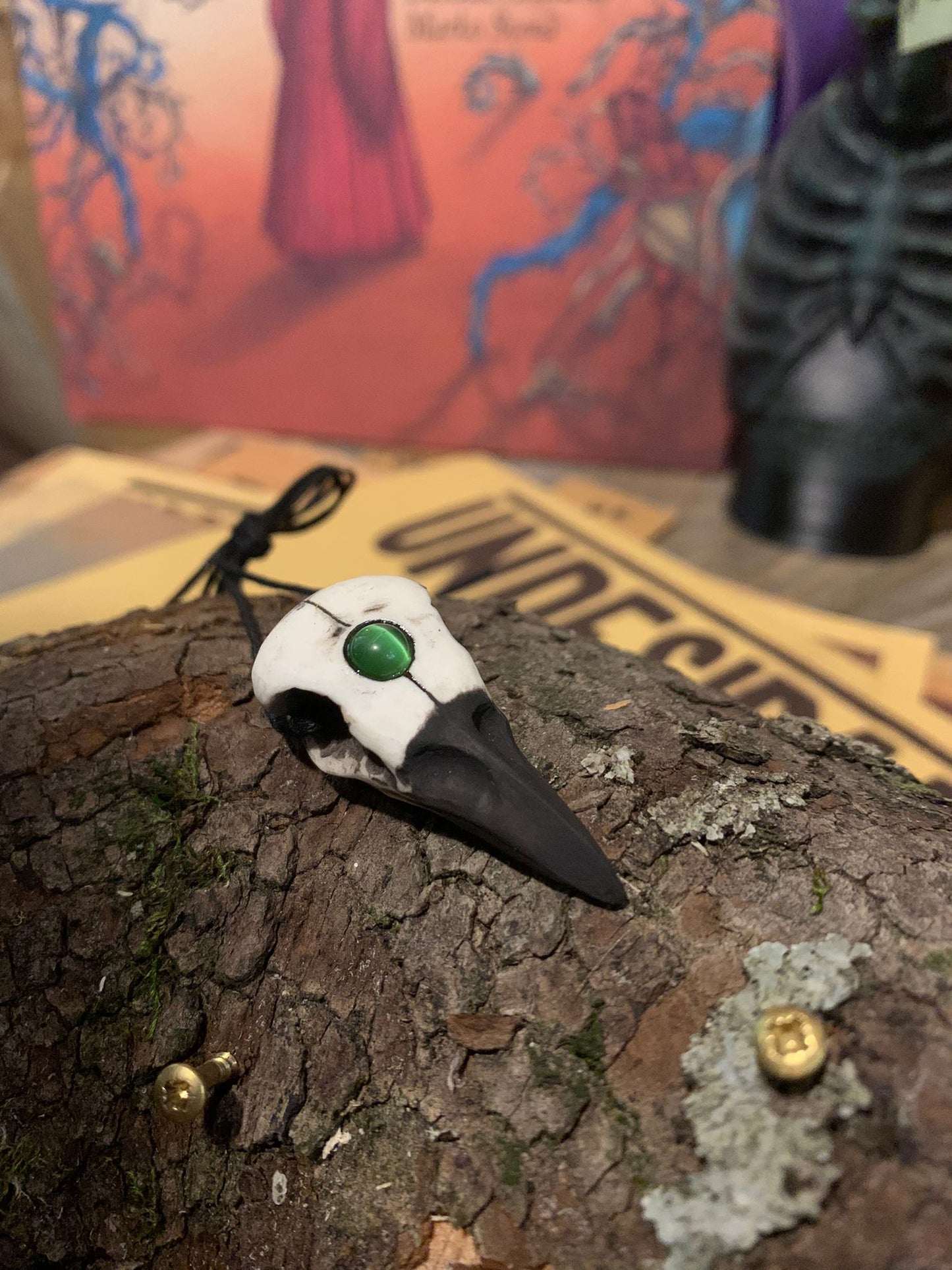 Raven skull pendant - Nyth