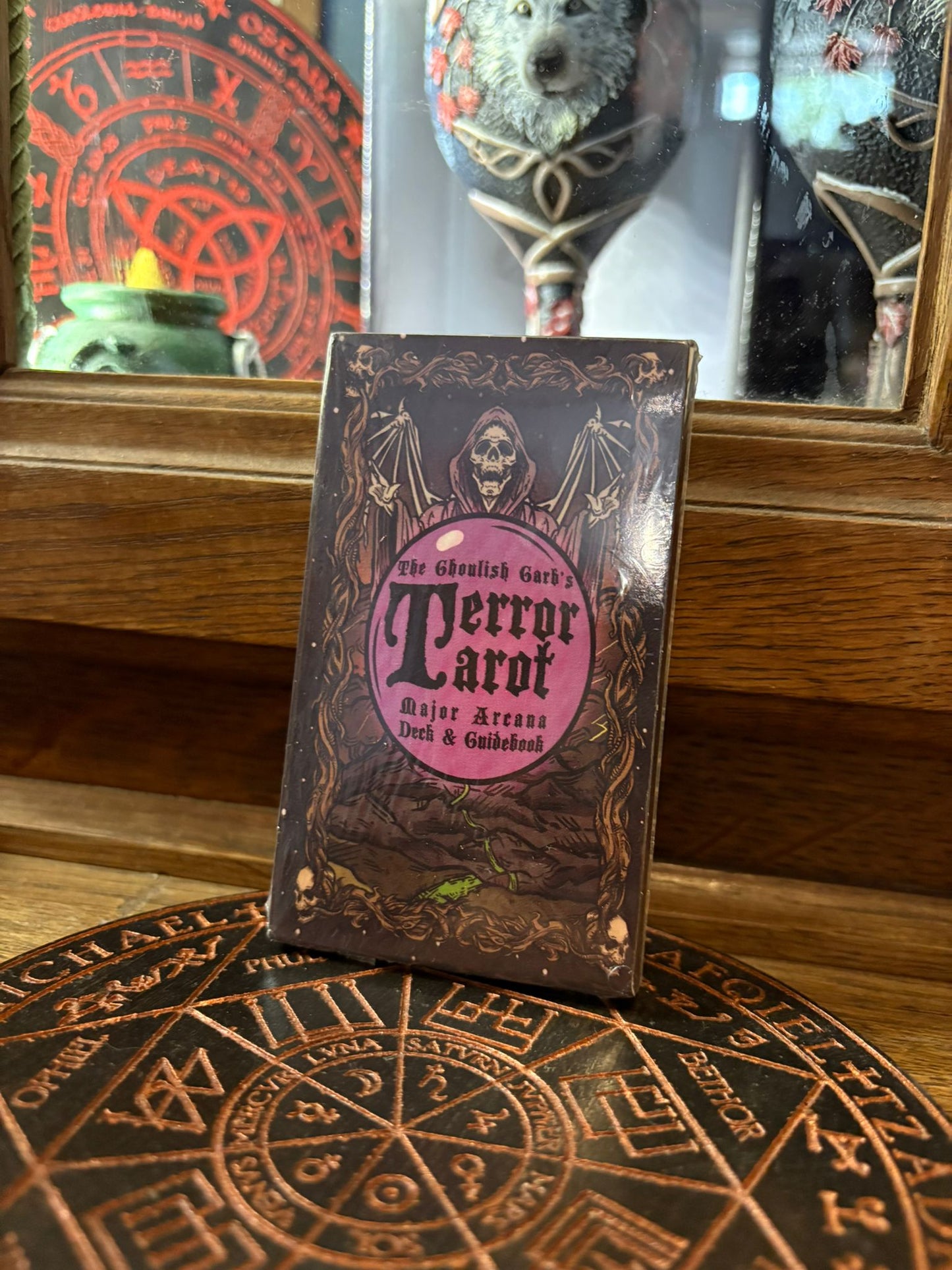 Terror Tarot  — šausmu stila kāršu kava
