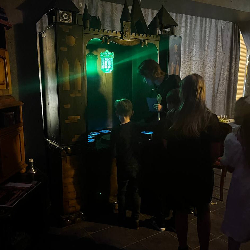 Birthday party in the style of Harry Potter for children (with actors)