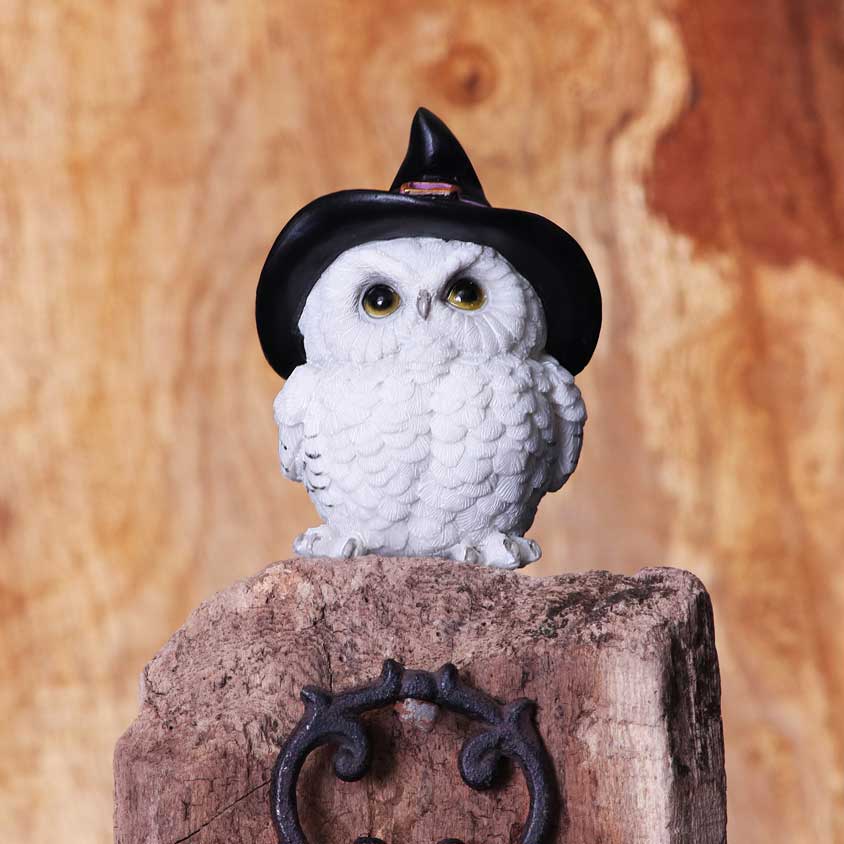 Snowy Owl Figurine Collection – Hedwig-Inspired Resin Figures